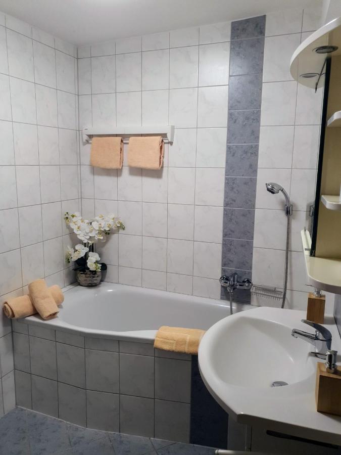 Bachschneider Apartments - By Mynests Grobming Ngoại thất bức ảnh